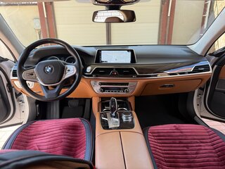 2016 BMW 7 серии 740d xDrive VI (G11/G12), белый, 5500000 рублей, вид 4