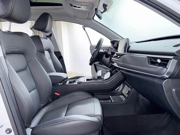 2023 Chery Tiggo 8 I Рестайлинг, белый - вид 5