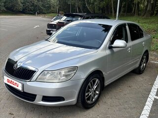 2010 Skoda Octavia II (A5) Рестайлинг, серебристый, 750000 рублей, вид 2