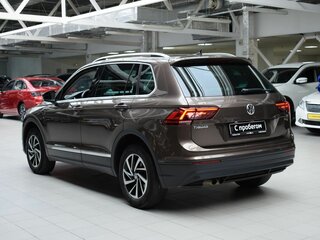 2018 Volkswagen Tiguan II, коричневый, 2195000 рублей, вид 5