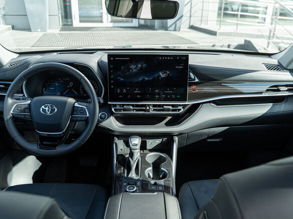 2026 Toyota Highlander IV (XU70), чёрный, 5560000 рублей - вид 8