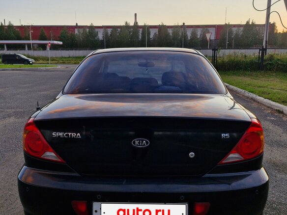 2006 Kia Spectra I Рестайлинг 2, чёрный, 160000 рублей - вид 5