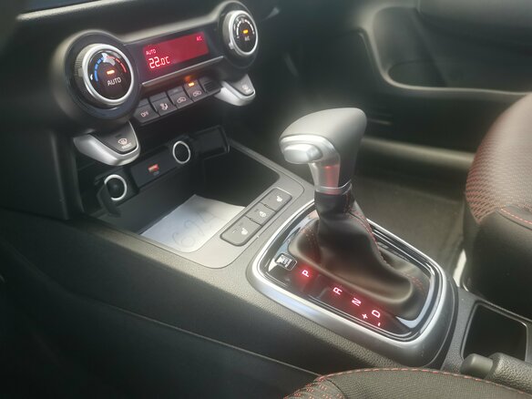 2025 Solaris KRX, серебристый, 2774000 рублей - вид 8