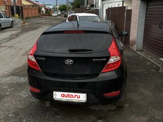 2013 Hyundai Solaris I, чёрный, 600000 рублей, вид 2