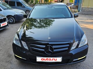 2011 Mercedes-Benz E-Класс 200 7G-Tronic IV (W212, S212, C207), чёрный, 1290000 рублей, вид 3
