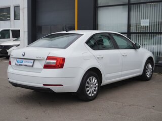 2020 Skoda Octavia III (A7) Рестайлинг, белый, 1605000 рублей, вид 5