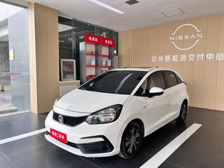 2023 Honda Fit Crosstar IV Рестайлинг, белый, 980000 рублей, вид 1