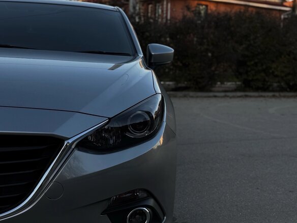 2015 Mazda Axela III, серый, 1499999 рублей - вид 3