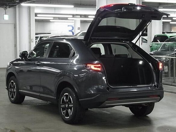 2022 Honda Vezel II, серый, 1650000 рублей - вид 20