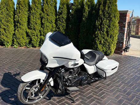 2024 Harley-Davidson Street Glide, белый, 2600000 рублей, вид 2