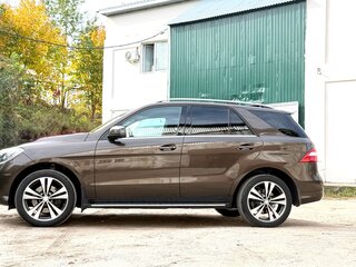 2014 Mercedes-Benz M-Класс 300 III (W166), коричневый, 3200000 рублей, вид 3