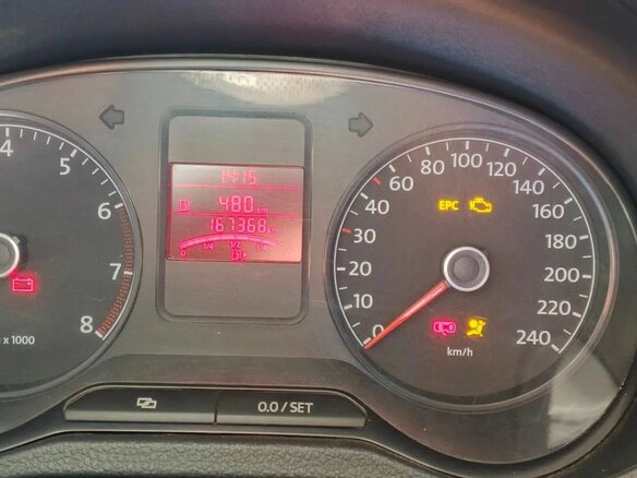 2012 Volkswagen Polo V, серебристый, 500000 рублей - вид 4