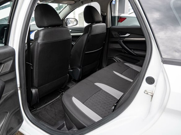2024 Lada (ВАЗ) Vesta SW I Рестайлинг (NG), белый, 1485000 рублей - вид 10