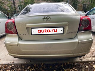 2004 Toyota Avensis II, серебристый, 675000 рублей, вид 5