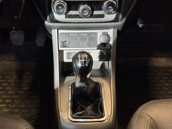 2013 Geely Emgrand EC7, белый, 499000 рублей - вид 12