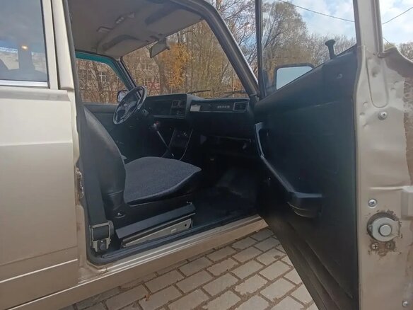 2011 Lada (ВАЗ) 2104, бежевый, 450000 рублей - вид 14