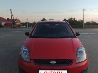 2007 Ford Fiesta Mk5, красный, 399900 рублей, вид 1