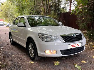 2012 Skoda Octavia II (A5) Рестайлинг, белый, 820000 рублей, вид 1