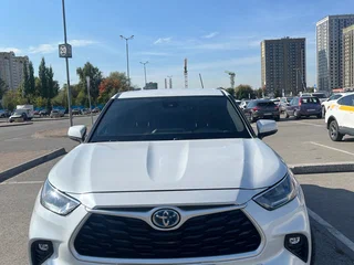 2022 Toyota Highlander IV (XU70), белый, 4500000 рублей, вид 1