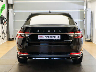 2025 Skoda Superb III Рестайлинг, чёрный, 3145000 рублей, вид 5