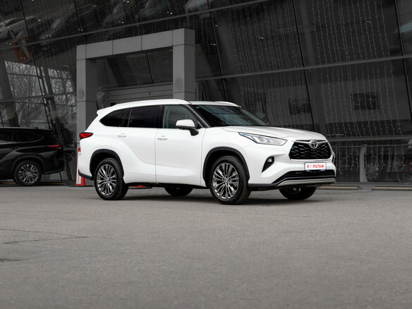 2026 Toyota Highlander IV (XU70), белый