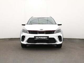 2021 Kia Rio X IV Рестайлинг, белый, 1799000 рублей, вид 1