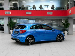 2013 Mercedes-Benz A-Класс 180 III (W176), голубой, 1250000 рублей, вид 2