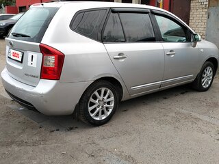 2010 Kia Carens II (UN), серебристый, 500000 рублей, вид 3