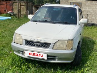 1999 Daihatsu Pyzar I Рестайлинг, белый, 145000 рублей, вид 1