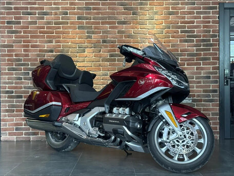 2021 Honda GL 1800 Gold Wing, красный, 3300000 рублей, вид 1