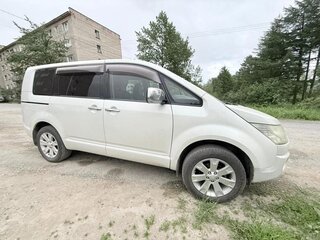 2010 Mitsubishi Delica D:5 I, белый, 2100000 рублей, вид 2