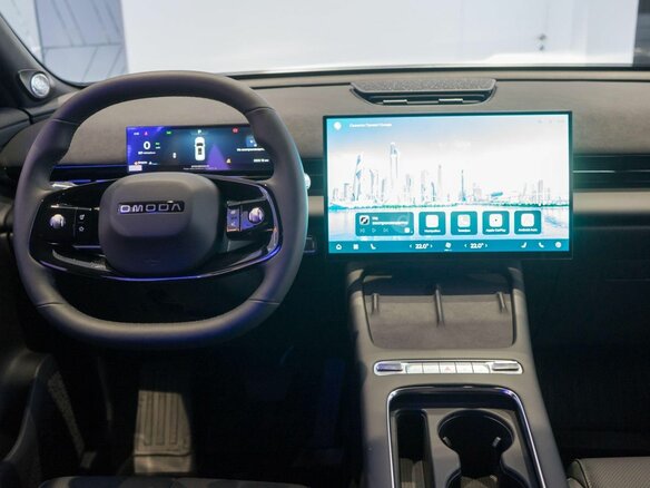 2025 Omoda C7, серебристый, 3099000 рублей - вид 9