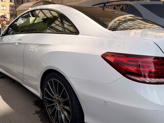2014 Mercedes-Benz E-Класс 200 IV (W212, S212, C207) Рестайлинг, белый, 2250000 рублей, вид 3