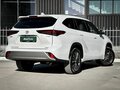 2025 Toyota Highlander IV (XU70), белый, 5650000 рублей - вид 1