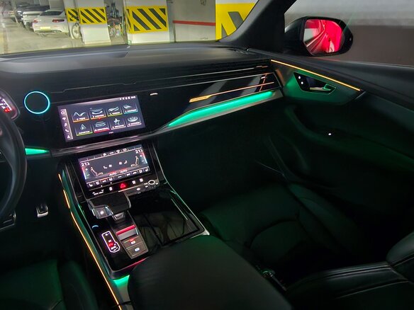 2022 Audi Q8 55 TFSI I (4M), чёрный, 8490000 рублей - вид 24