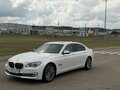 2013 BMW 7 серии Long 740Li xDrive V (F01/F02/F04) Рестайлинг, белый, 2050000 рублей