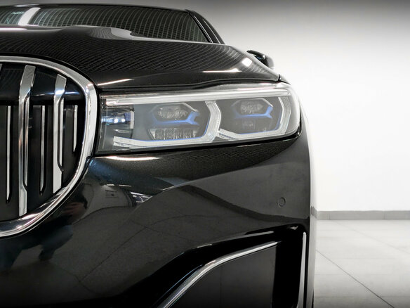 2022 BMW 7 серии Long 730Ld VI (G11/G12) Рестайлинг, чёрный, 6995000 рублей - вид 25