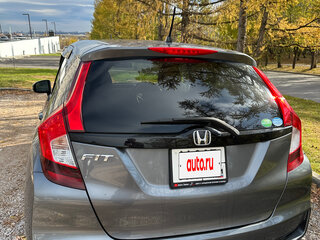 2019 Honda Fit III Рестайлинг, серый, 1250000 рублей, вид 2