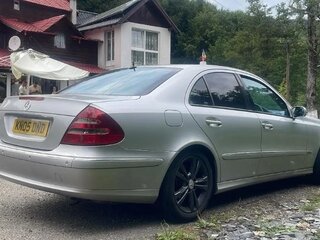 2004 Mercedes-Benz E-Класс 270 III (W211, S211), серебристый, 350000 рублей, вид 2