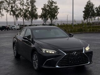 2025 Lexus ES 200 VII Рестайлинг 2, серый, 4910000 рублей, вид 3