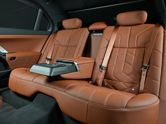 2022 BMW 7 серии 740d xDrive VII (G70), чёрный, 19000000 рублей - вид 17