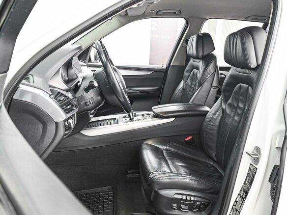 2015 BMW X5 35i III (F15), белый, 2575000 рублей - вид 9