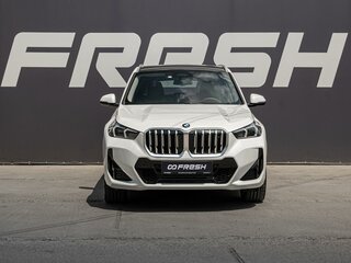 2025 BMW X1 Long 25Li sDrive III (U11/U12), белый, 5199000 рублей, вид 3