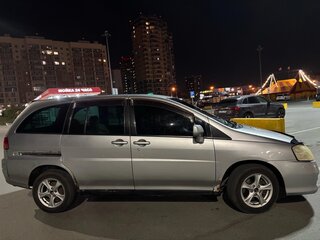 2001 Nissan Liberty, серый, 350000 рублей, вид 2