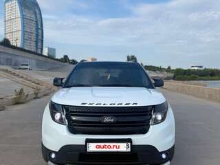 2014 Ford Explorer V, белый, 1470000 рублей, вид 2