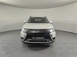 2022 Mitsubishi Outlander III Рестайлинг 3, белый, 1739000 рублей, вид 2