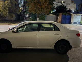 2012 Toyota Corolla X (E140, E150) Рестайлинг, белый, 1050000 рублей, вид 3