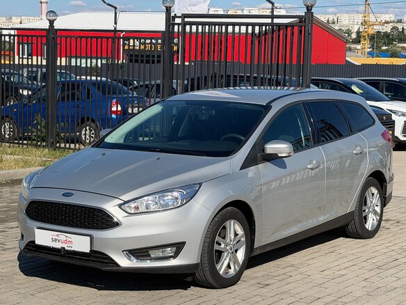 2016 Ford Focus III Рестайлинг, серебристый, 997000 рублей - вид 8