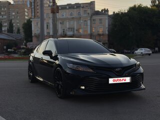 2019 Toyota Camry VIII (XV70), чёрный, 2830000 рублей, вид 3