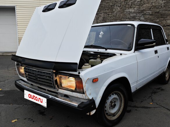 2005 Lada (ВАЗ) 2107, белый, 170000 рублей - вид 1